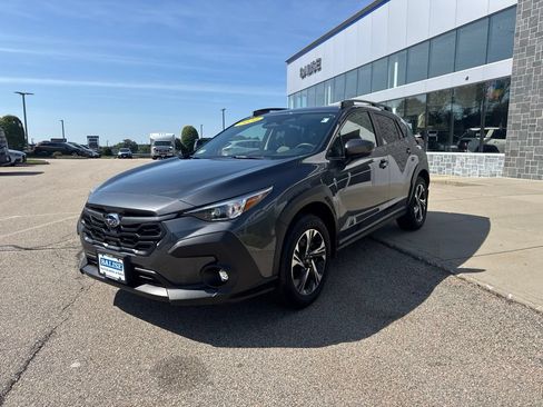 Used 2024 Subaru Crosstrek 2.0i Premium AWD/4WD image 4