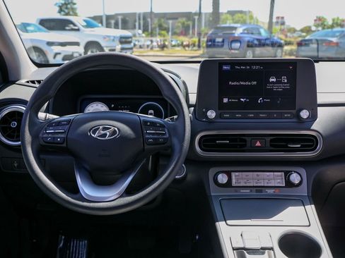 Used 2023 Hyundai Kona SE FWD image 22