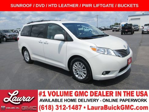 Used 2016 Toyota Sienna XLE Premium FWD image 1