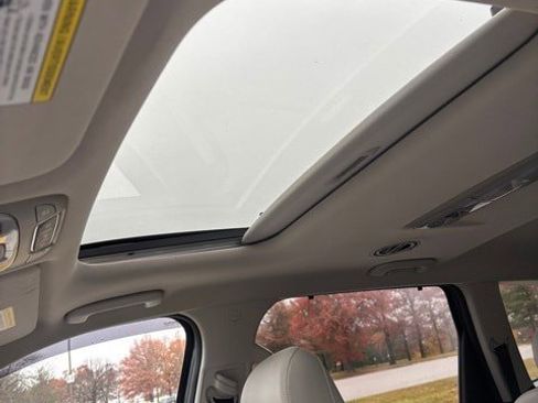 Certified 2022 Kia Telluride EX w/ Towing Package image 16