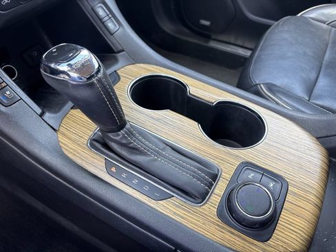 Used 2018 GMC Acadia Denali w/ Technology Package FWD image 22