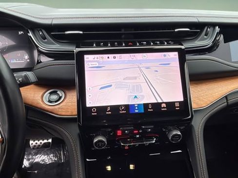 Used 2022 Jeep Grand Cherokee Summit image 26