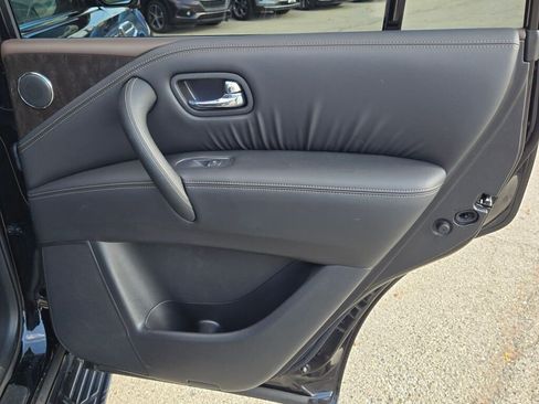 Used 2024 Nissan Armada Platinum w/ Captain's Chairs Package image 12