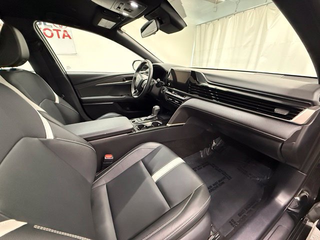 Certified 2025 Toyota Camry SE FWD image 9