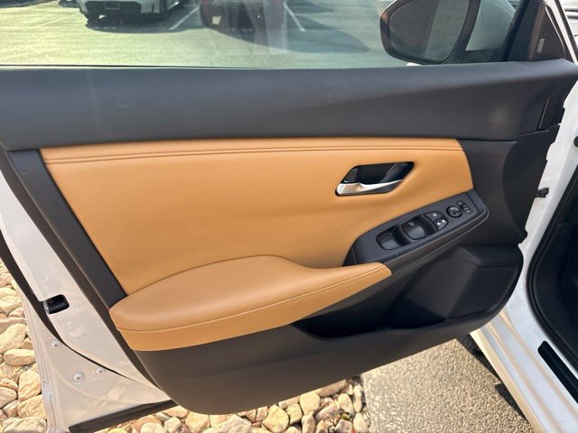 Used 2023 Nissan Sentra SV w/ SV Premium Package FWD image 14
