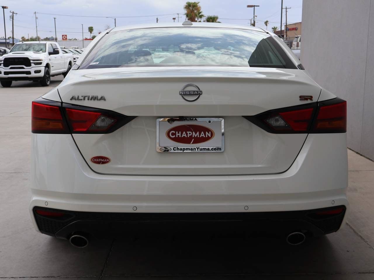 Used 2025 Nissan Altima 2.5 SR FWD image 4