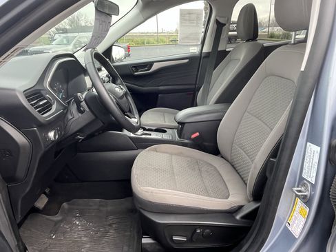 Certified 2022 Ford Escape SE w/ SE Sport Appearance Package image 7