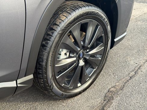 Used 2022 Subaru Ascent Onyx Edition image 6