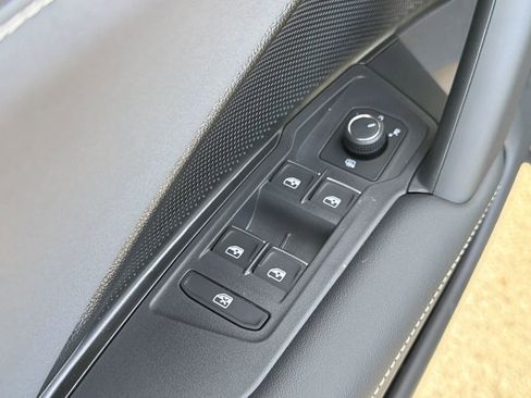 New 2026 Volkswagen Tiguan SE R-Line FWD image 24