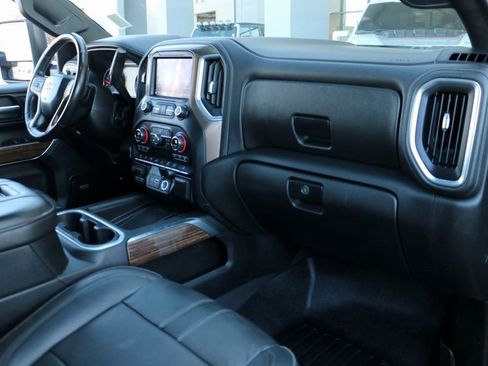 Used 2020 Chevrolet Silverado 2500 High Country w/ Z71 Off-Road Package image 38