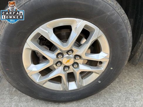 Used 2020 Chevrolet Traverse LS FWD image 13