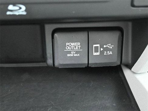 Used 2021 Honda Pilot Touring image 26