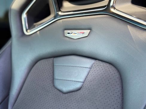 Used 2017 Cadillac CTS V w/ Luxury Package image 80