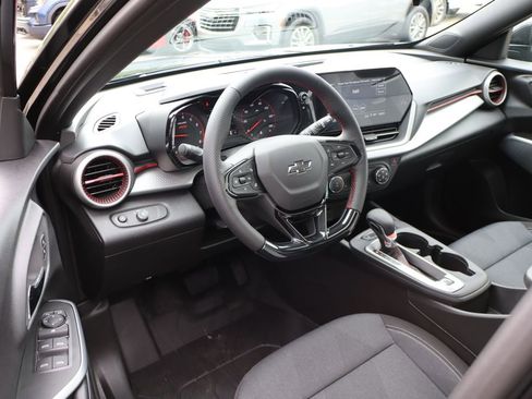 New 2026 Chevrolet Trax RS w/ Sunroof Package FWD image 13