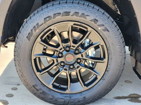 New 2025 Toyota Tundra SR5 image 9