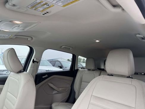 Used 2018 Ford Escape Titanium image 18