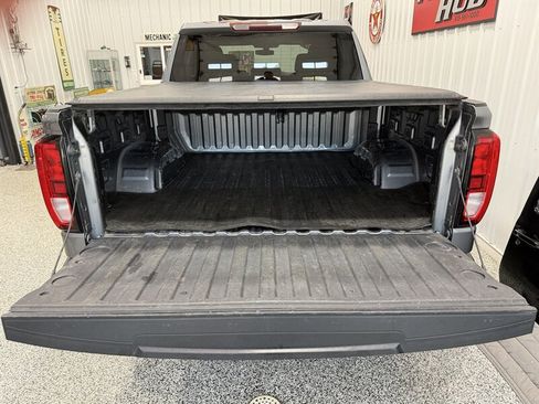 Used 2020 GMC Sierra 1500 Elevation w/ Elevation Value Package AWD/4WD image 15
