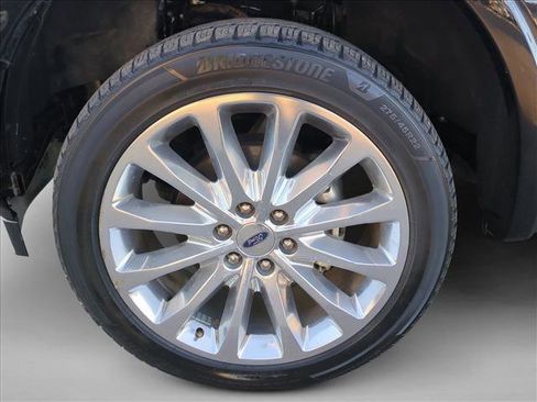 Used 2019 Ford F150 Limited w/ Trailer Tow Package image 26