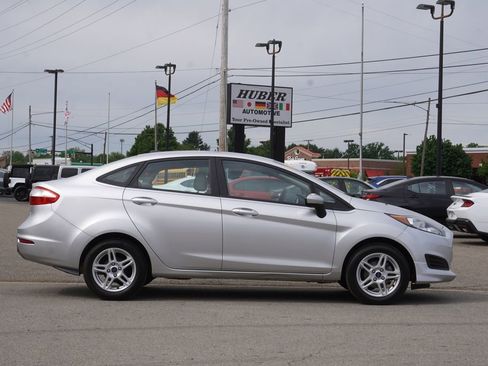 Used 2017 Ford Fiesta SE FWD image 8