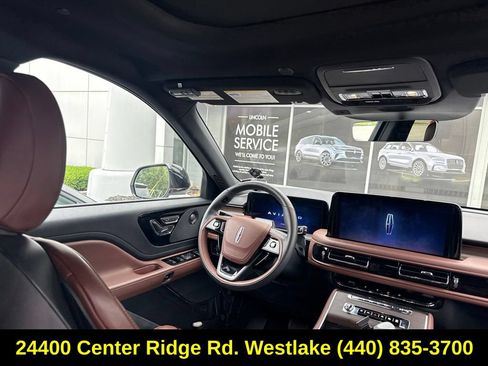 Used 2025 Lincoln Aviator Reserve w/ Illumination Package AWD/4WD image 14