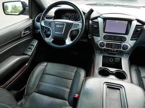 Used 2015 GMC Yukon SLT w/ Open Road Package AWD/4WD image 9