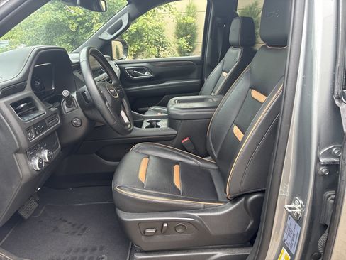 Used 2023 GMC Yukon AT4 AWD/4WD image 16