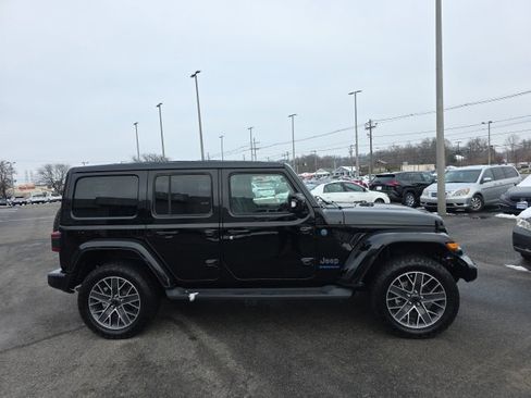 Used 2024 Jeep Wrangler High Altitude image 3