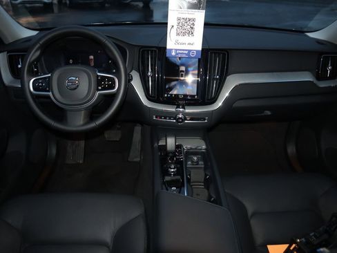 Used 2025 Volvo XC60 B5 Plus w/ Climate Package image 13