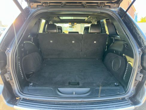 Used 2020 Jeep Grand Cherokee Limited w/ Luxury Group II image 22