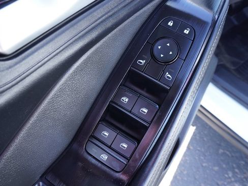 Certified 2025 Nissan Rogue SV FWD image 15