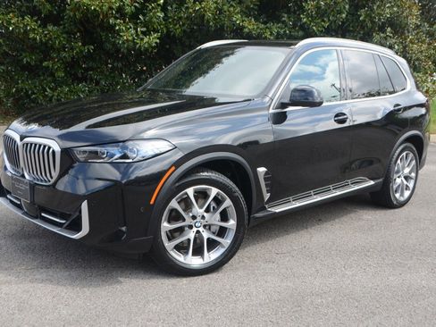 Used 2025 BMW X5 xDrive40i image 3
