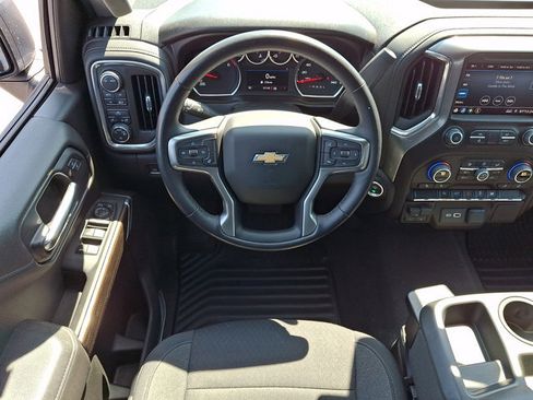 Used 2021 Chevrolet Silverado 1500 LT w/ Bed Protection Package image 11