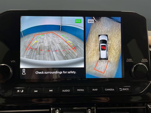 Used 2025 Nissan Pathfinder Platinum AWD/4WD image 14
