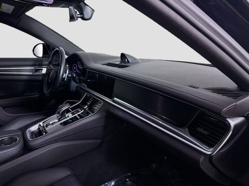 Used 2023 Porsche Panamera Platinum Edition w/ Assistance Package image 29