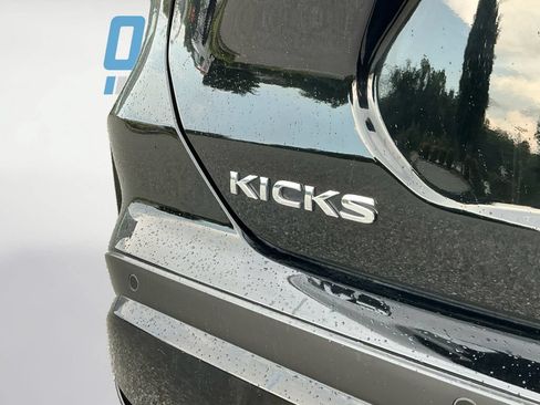 Used 2024 Nissan Kicks S FWD image 19