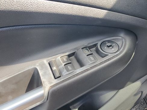 Used 2013 Ford Escape SE w/ Class II Trailer Tow Pkg FWD image 12