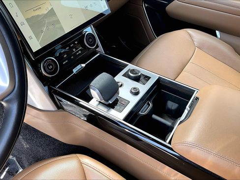 Certified 2023 Land Rover Range Rover Long Wheelbase Autobiography AWD/4WD image 16