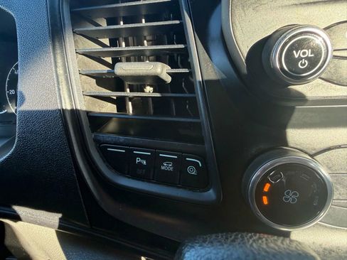 Used 2023 Ford Transit 250 Medium Roof w/ Load Area Protection Package image 24