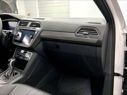 Used 2023 Volkswagen Tiguan SE R-Line FWD image 19