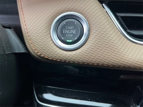 Used 2025 Chevrolet Equinox ACTIV w/ LPO, Floor Liner Package image 46