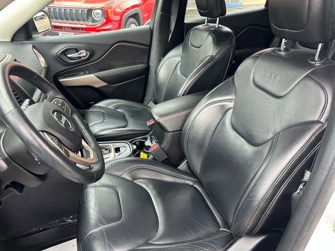 Used 2017 Jeep Cherokee High Altitude AWD/4WD image 13