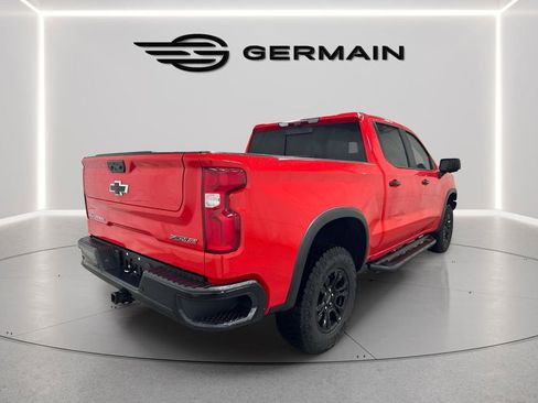 Used 2025 Chevrolet Silverado 1500 ZR2 w/ Technology Package image 10