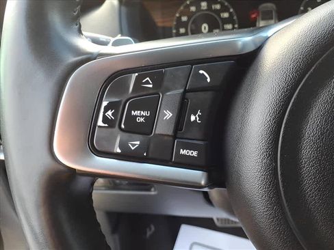 Used 2020 Jaguar F-PACE Checkered Flag image 24