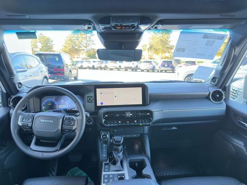 Used 2024 Toyota Land Cruiser image 11