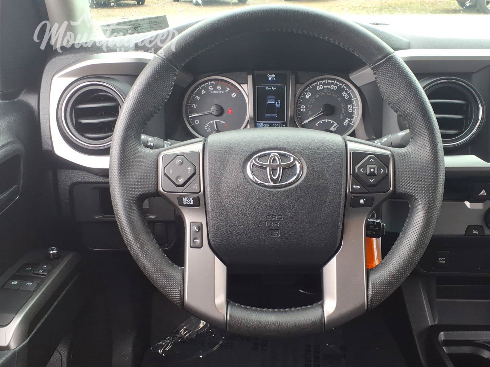 Used 2016 Toyota Tacoma SR5 RWD image 29