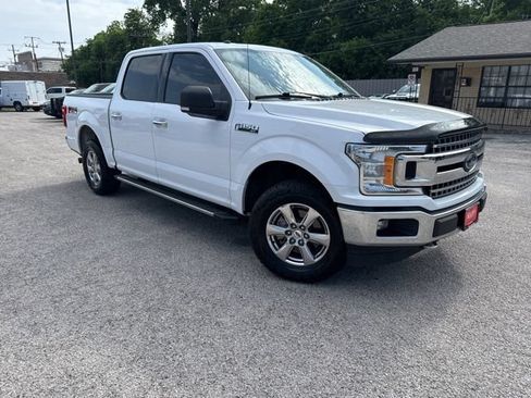 Used 2018 Ford F150 XLT w/ Equipment Group 302A Luxury AWD/4WD image 11