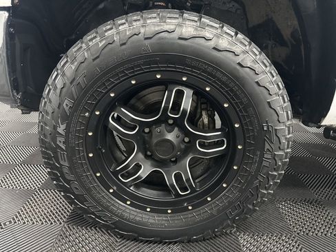 Used 2021 Toyota Tundra SR5 w/ TRD Off-Road Plus Package AWD/4WD image 34