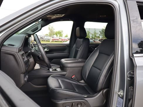Used 2021 Chevrolet Tahoe LS w/ Driver Alert Package RWD image 11