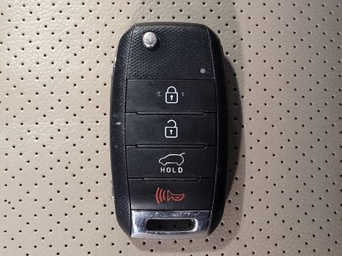 Used 2016 Kia Sorento EX FWD image 32