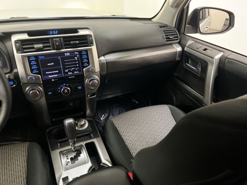 Used 2021 Toyota 4Runner SR5 image 28